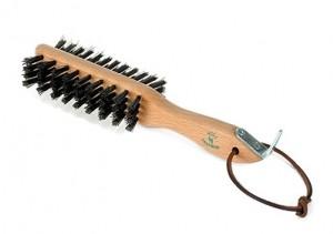 Borstiq Cure Pied avec Manche en Bois - SHOP HORSE